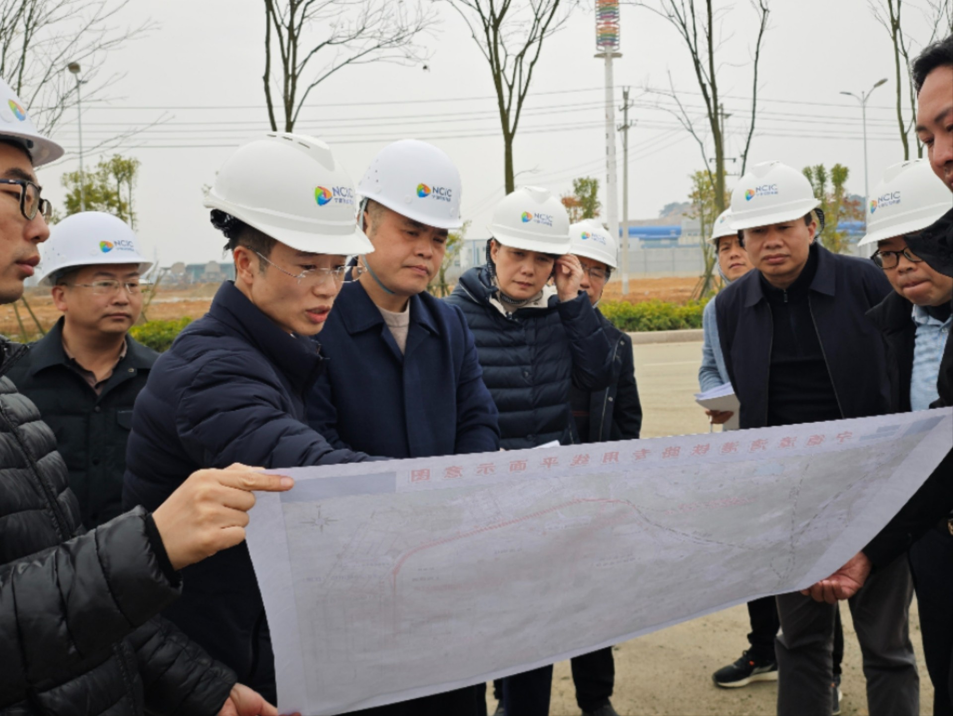 2024-2-29市交投集團(tuán)領(lǐng)導(dǎo)深入市交投物流集團(tuán)項(xiàng)目一線調(diào)研，章佳琦拍攝2.jpg